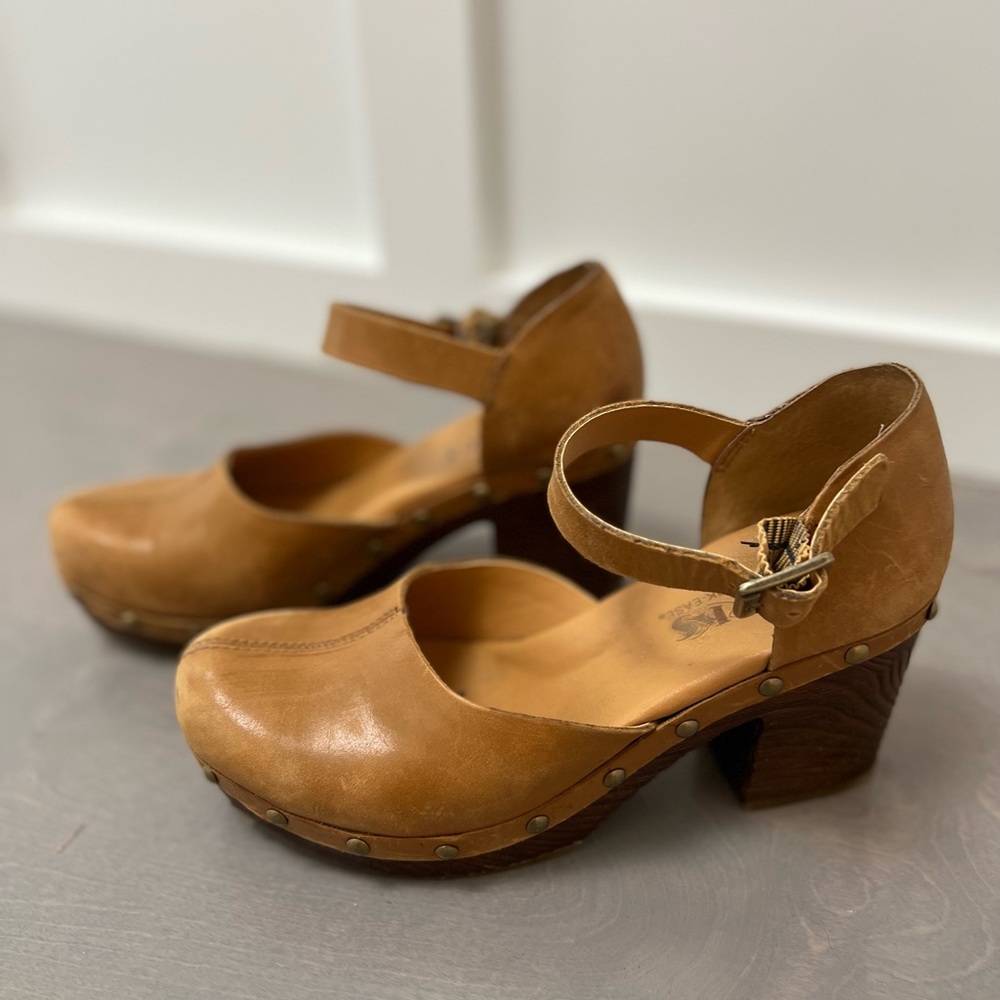 KORKS by Kork Ease Evah Chunky Clog Size 6/36 Leather Studded Block Heel